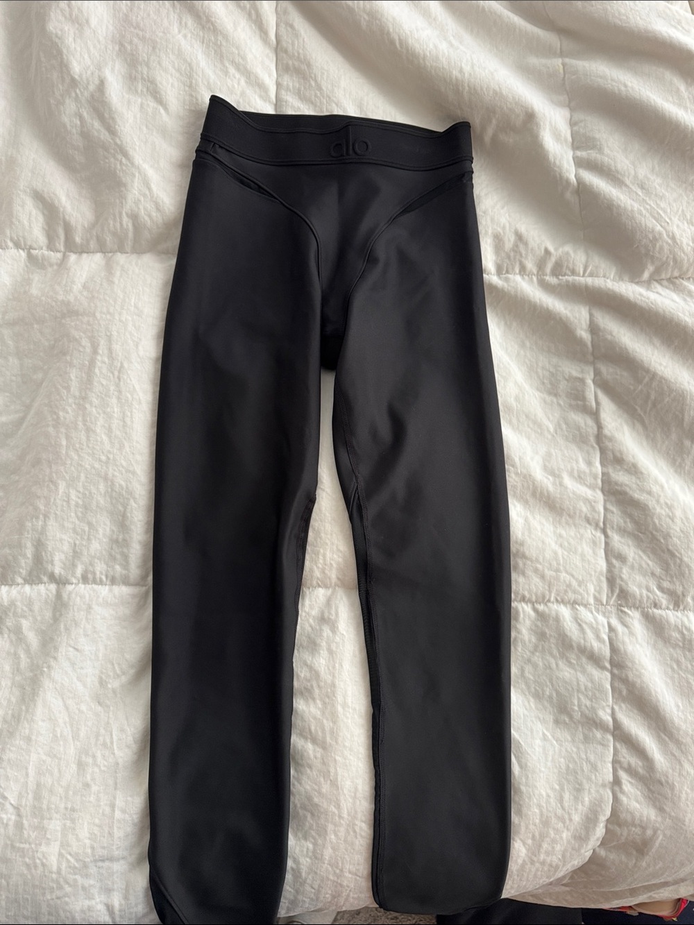 ALO Yoga Black Active Leggings with High Waist and cut out mesh at calf & waist